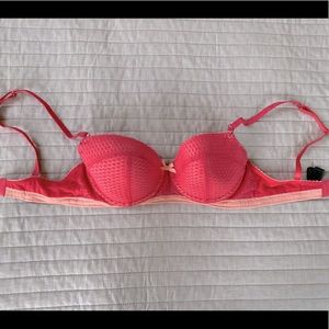Elle McPherson balconette bra 32D fuschia